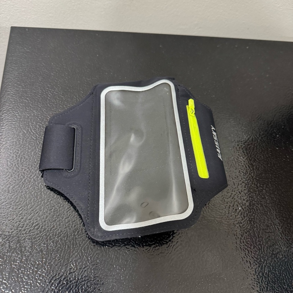 Haiskky Running Armband Phone Holder
